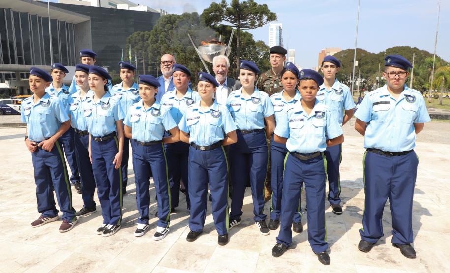 Governo do Estado e Exército abrem comemorações da Semana da Pátria em Curitiba