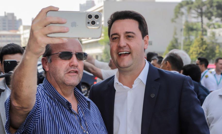 Transplantes de órgãos: Estado entrega veículos e anuncia novos aviões para salvar vidas