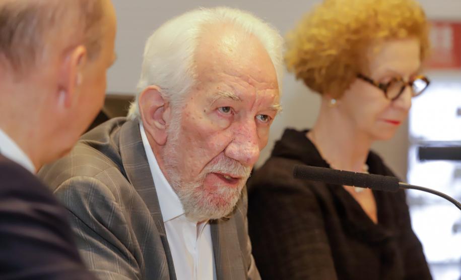 Piana destaca desenvolvimento sustentável do Paraná ao embaixador da Bélgica