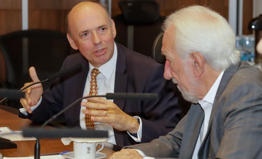 Piana destaca desenvolvimento sustentável do Paraná ao embaixador da Bélgica