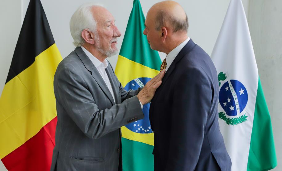 Piana destaca desenvolvimento sustentável do Paraná ao embaixador da Bélgica
