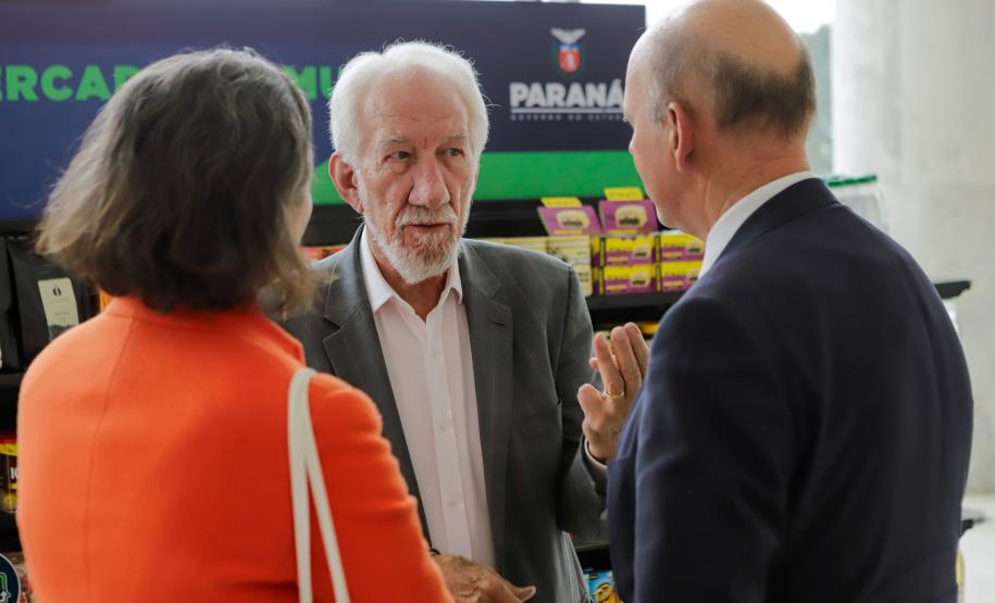 Piana destaca desenvolvimento sustentável do Paraná ao embaixador da Bélgica