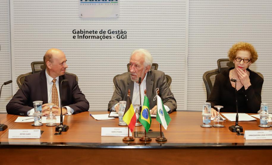 Piana destaca desenvolvimento sustentável do Paraná ao embaixador da Bélgica