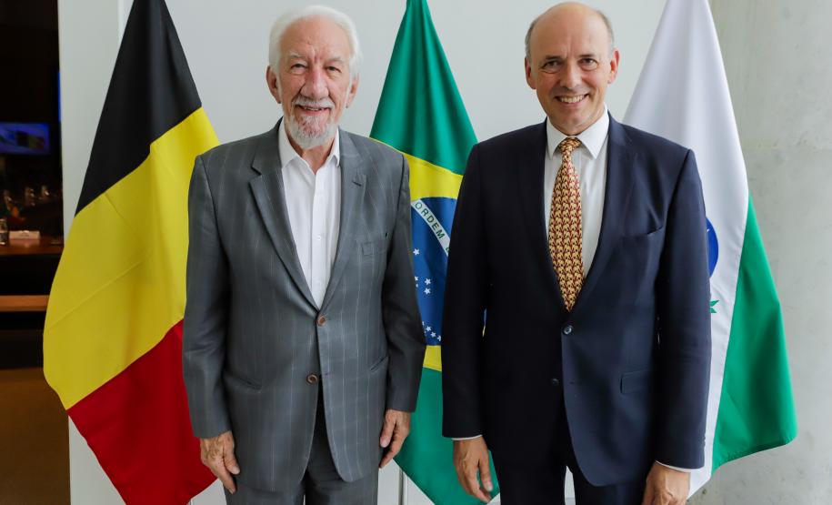 Piana destaca desenvolvimento sustentável do Paraná ao embaixador da Bélgica