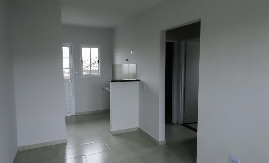 532 famílias de Cafelândia e Nova Aurora recebem as chaves da casa própria