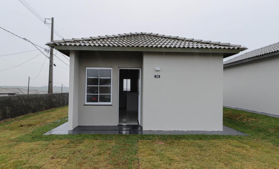 532 famílias de Cafelândia e Nova Aurora recebem as chaves da casa própria