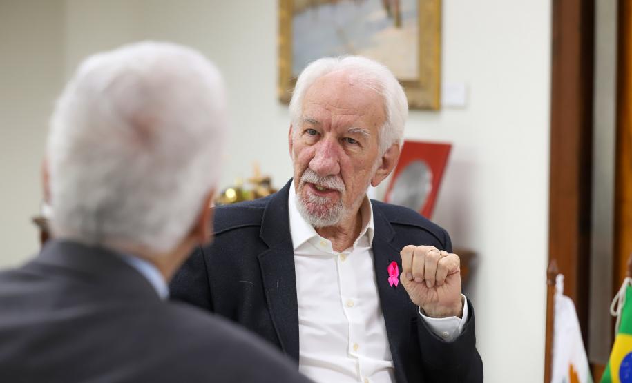 Missão do Paraná é tema de encontro entre vice-governador e embaixador do Chipre