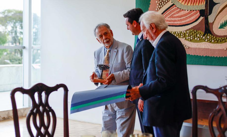 Com filme inspirado em Curitiba, Francis Ford Coppola é homenageado pelo Paraná