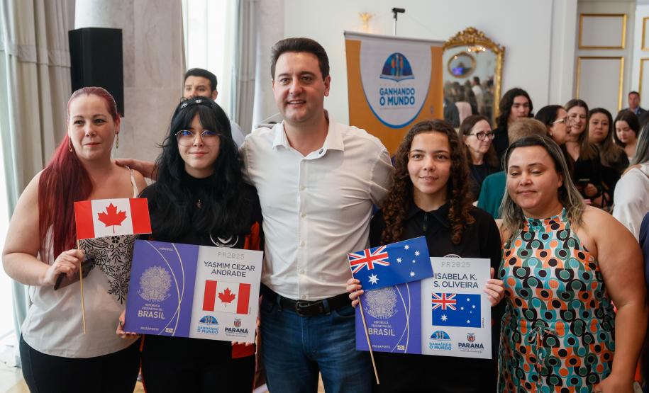 Na maior edição, Ganhando o Mundo enviará 1,2 mil alunos para intercâmbio em 2025