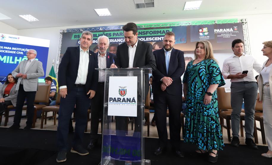 R$ 100 milhões: Governo lança maior edital de projetos voltados para crianças e adolescentes