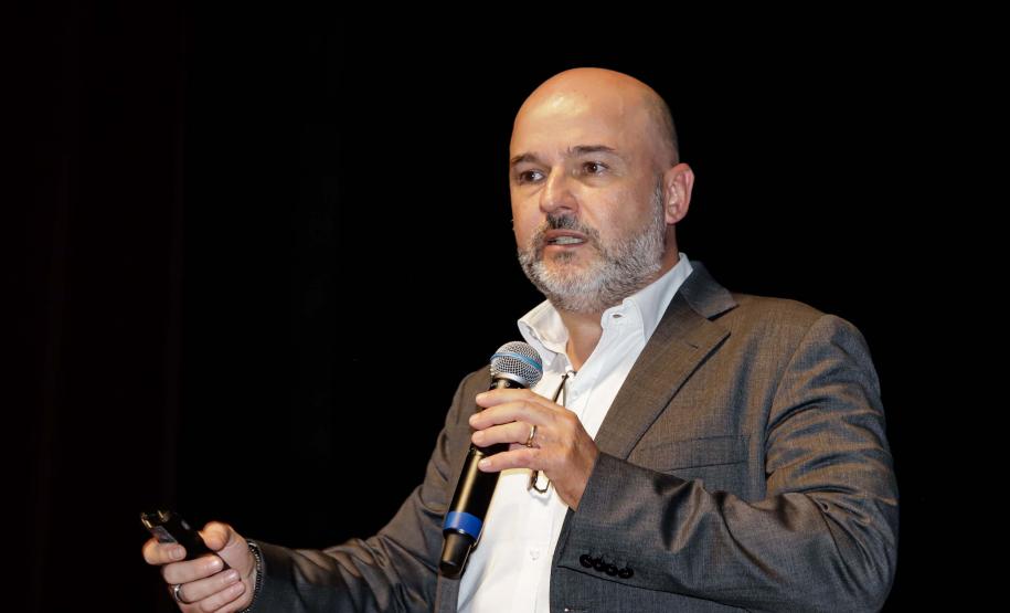 Estado apresenta potenciais da Inteligência Artificial em evento para servidores públicos