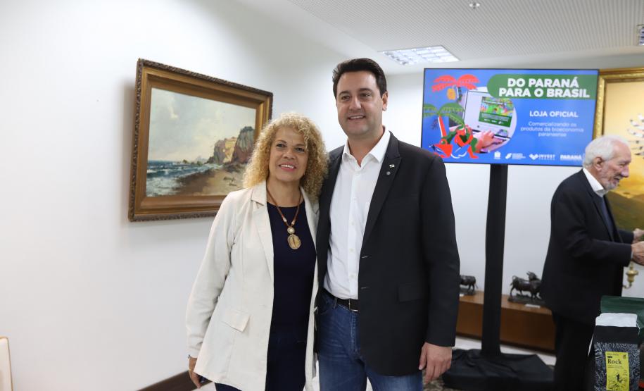 Aplicativo da Shopee vira vitrine de produtos de pequenos empreendedores do Paraná