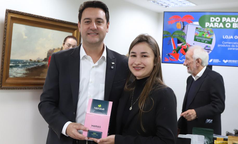 Aplicativo da Shopee vira vitrine de produtos de pequenos empreendedores do Paraná