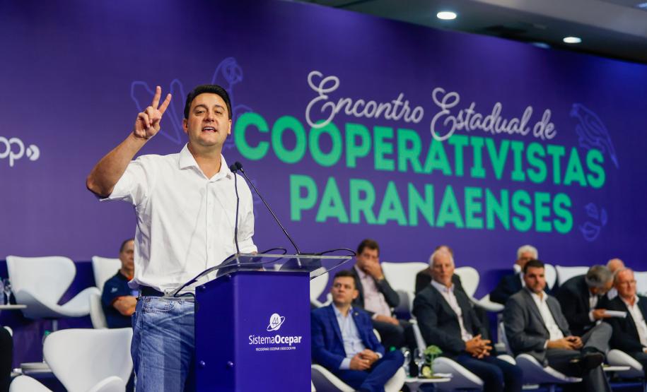 Governador destaca papel das cooperativas no crescimento econômico do Paraná