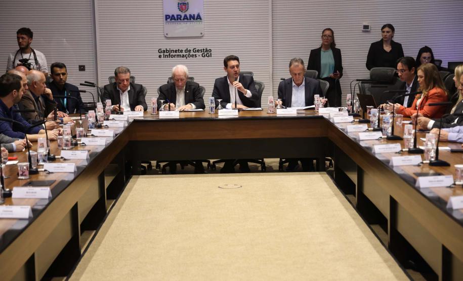 Governo fecha acordo com a bancada federal para dobrar investimentos no Estado