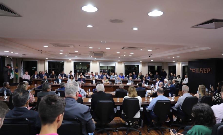 Redução da burocracia vem fortalecendo micro e pequenas empresas, destaca Piana