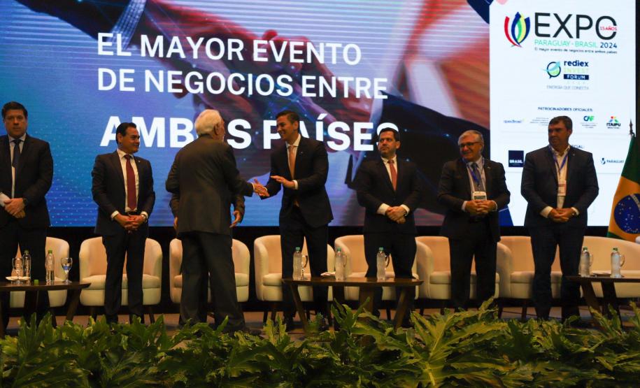 Darci Piana destaca parceria estratégica do Paraná na Expo Paraguai Brasil