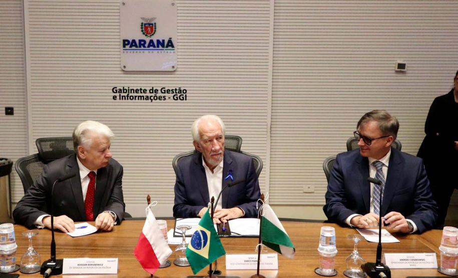 Vice-governador apresenta potenciais econômicos do Paraná a comitiva da Polônia