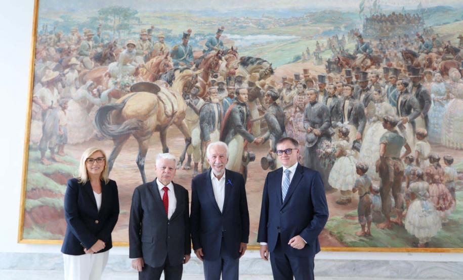 Vice-governador apresenta potenciais econômicos do Paraná a comitiva da Polônia