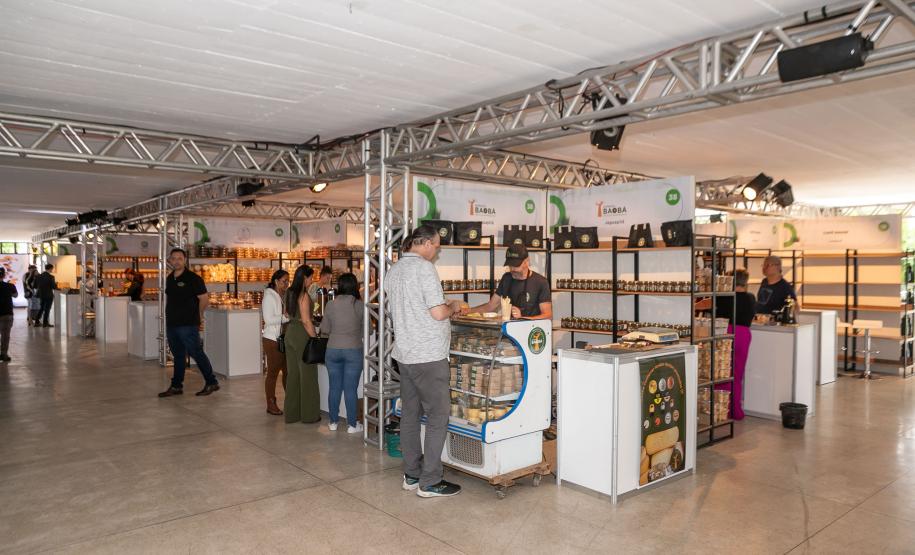 Feira Sabores do Paraná retorna a Curitiba para mostrar a força da agroindústria familiar