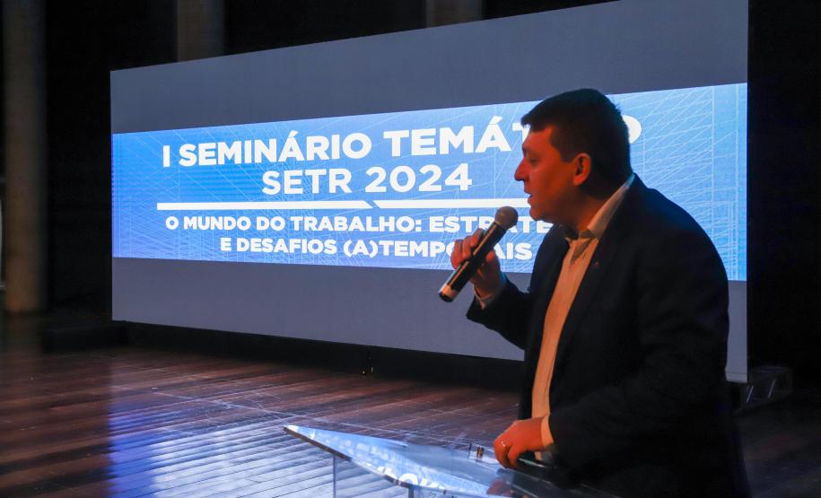 Estado promove seminário sobre desafios e oportunidades do mercado de trabalho
