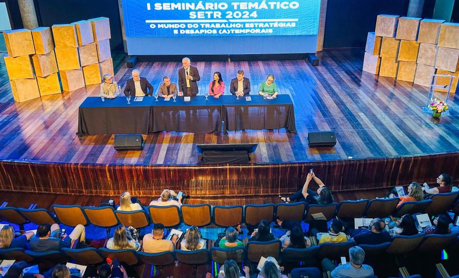 Estado promove seminário sobre desafios e oportunidades do mercado de trabalho