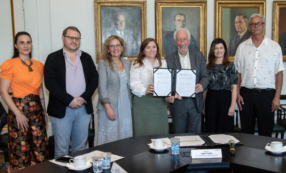 Estado amplia pesquisa e extensão voltadas a pessoas idosas para 117 municípios