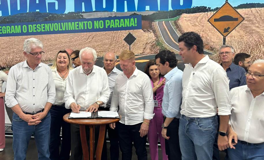 Estado firma convênio de R$ 3,4 milhões para pavimentação de estrada rural em Mariópolis