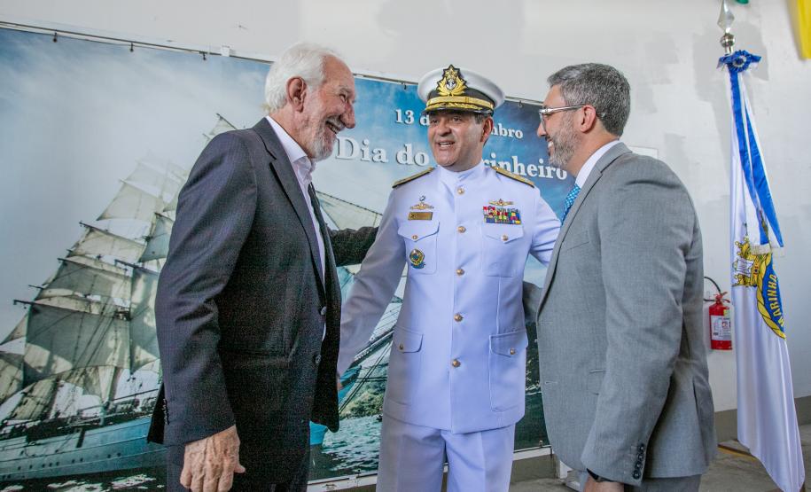 Na troca de comando da Capitania dos Portos, Piana reforça parceria do Estado e Marinha