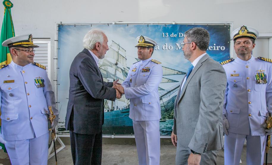 Na troca de comando da Capitania dos Portos, Piana reforça parceria do Estado e Marinha