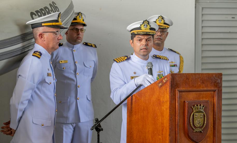 Na troca de comando da Capitania dos Portos, Piana reforça parceria do Estado e Marinha