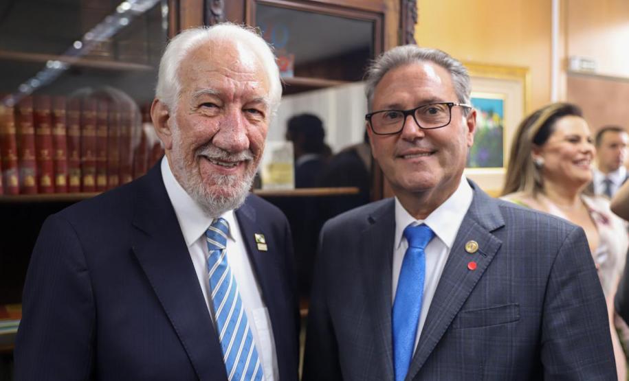 Piana enfatiza trabalho do TCE para a sociedade na posse do novo presidente