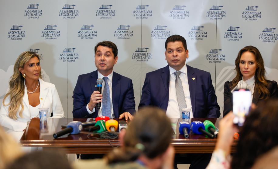 Governador participa da posse do deputado Alexandre Curi como presidente da Alep