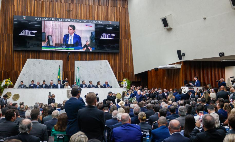 Governador participa da posse do deputado Alexandre Curi como presidente da Alep