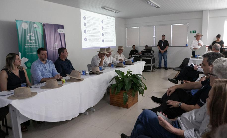 Ratinho Junior ressalta importância das cooperativas para desenvolvimento do Estado