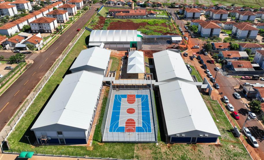 Com investimento de R$ 13,5 milhões, Estado inaugura escola para 3 mil alunos em Cascavel