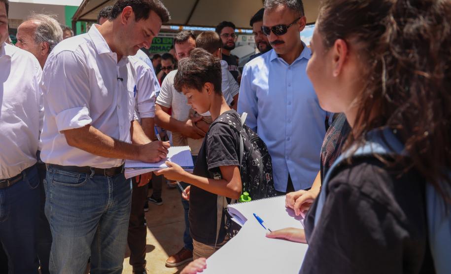 Com investimento de R$ 13,5 milhões, Estado inaugura escola para 3 mil alunos em Cascavel