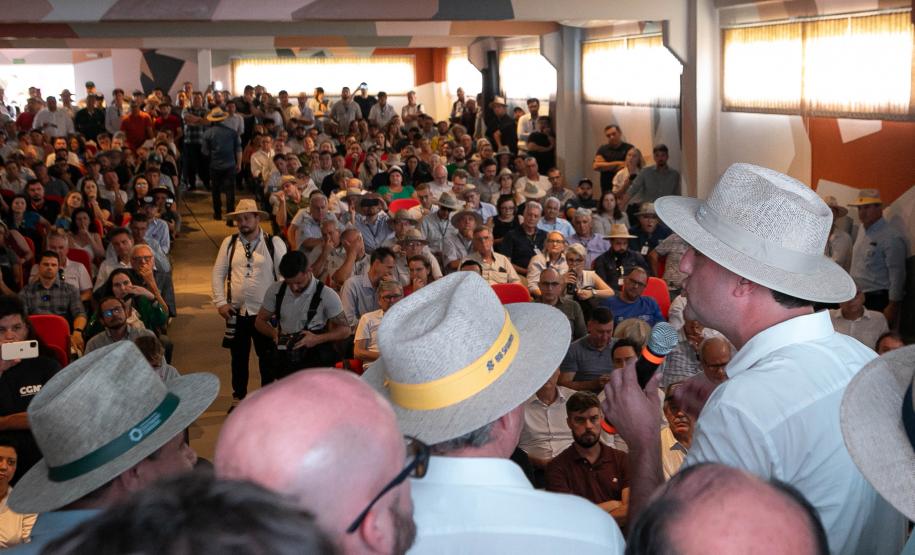 Governador Ratinho Junior anuncia concurso com 422 vagas para o IDR-Paraná