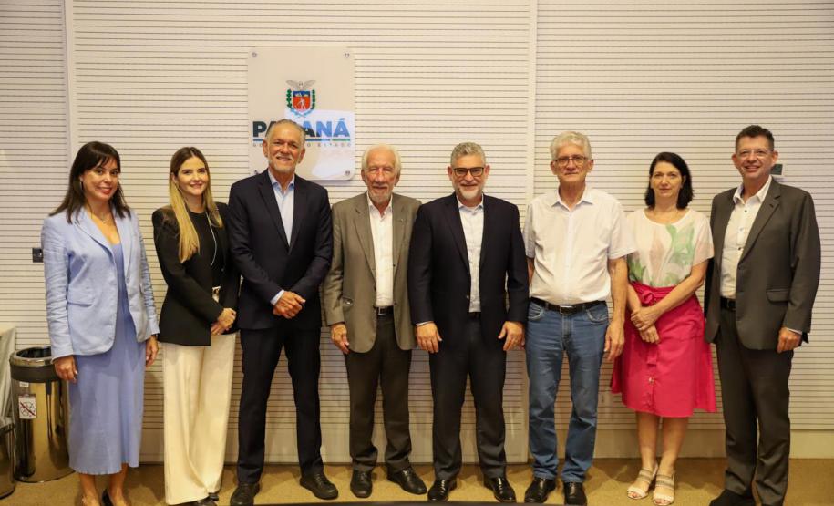 Paraná debate logística reversa com cadeia de fabricantes de baterias