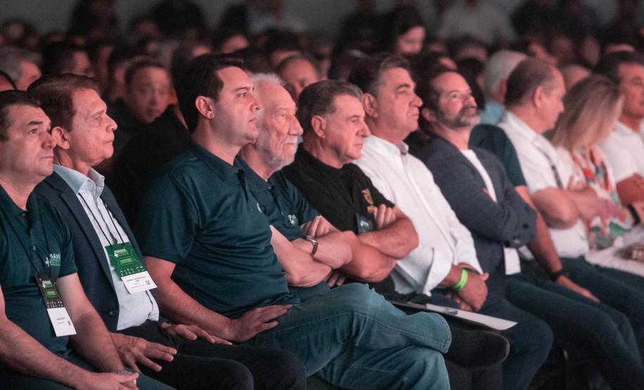 Governador destaca parceria com municípios na abertura do Paraná Mais Cidades