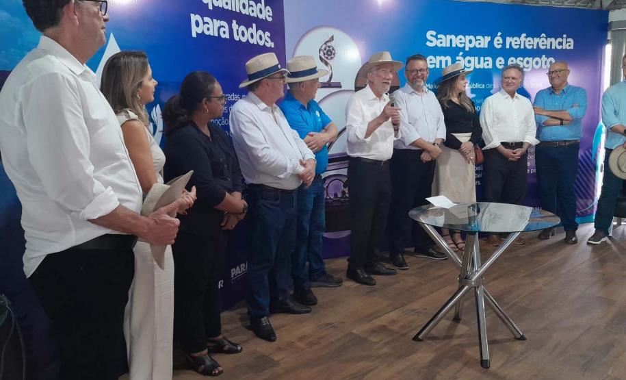 Sanepar repassa R$ 1,3 milhão para entidade de estudo e combate ao câncer do Oeste