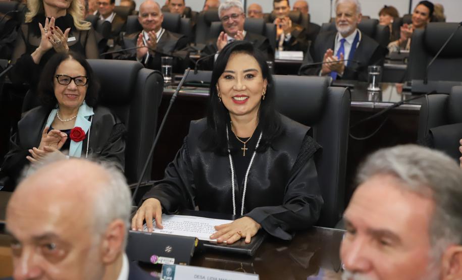 Governador participa da posse de Lidia Maejima, primeira mulher a presidir o TJPR
