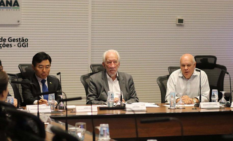 Darci Piana apresenta potenciais do Paraná ao cônsul-geral da Coreia do Sul em São Paulo