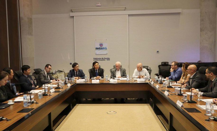 Darci Piana apresenta potenciais do Paraná ao cônsul-geral da Coreia do Sul em São Paulo