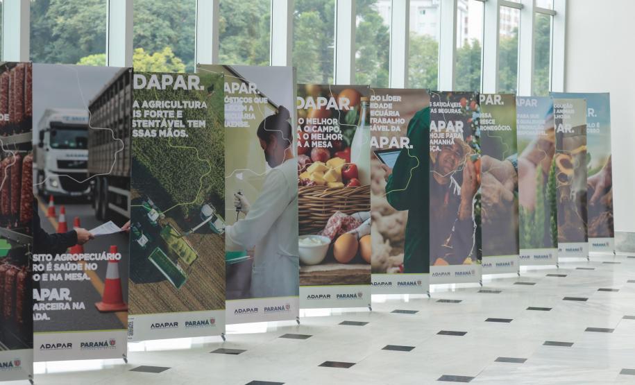 Com investimento de R$ 9 milhões, Estado renova frota da Adapar com 70 veículos novos