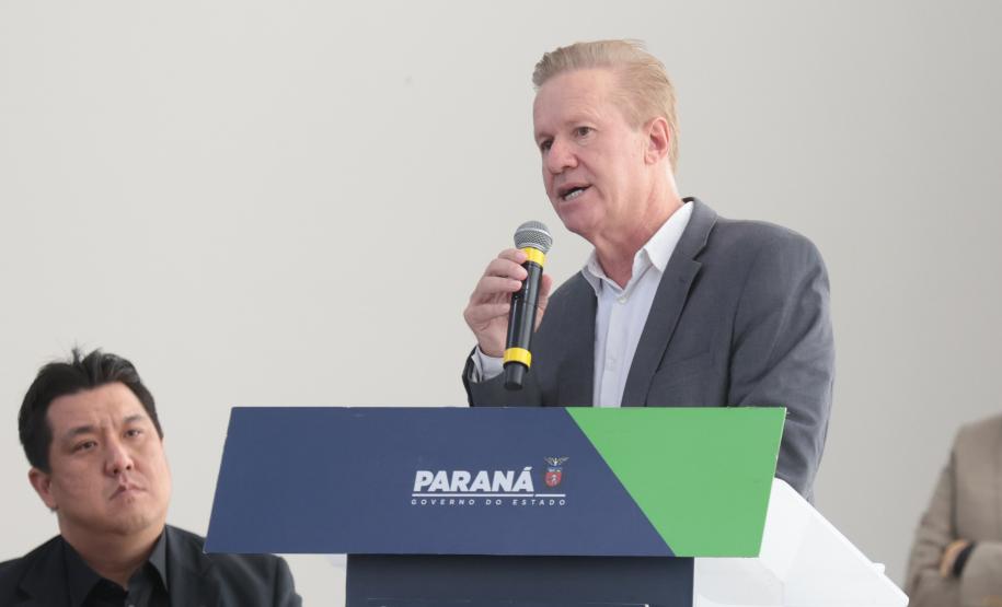 Com investimento de R$ 9 milhões, Estado renova frota da Adapar com 70 veículos novos