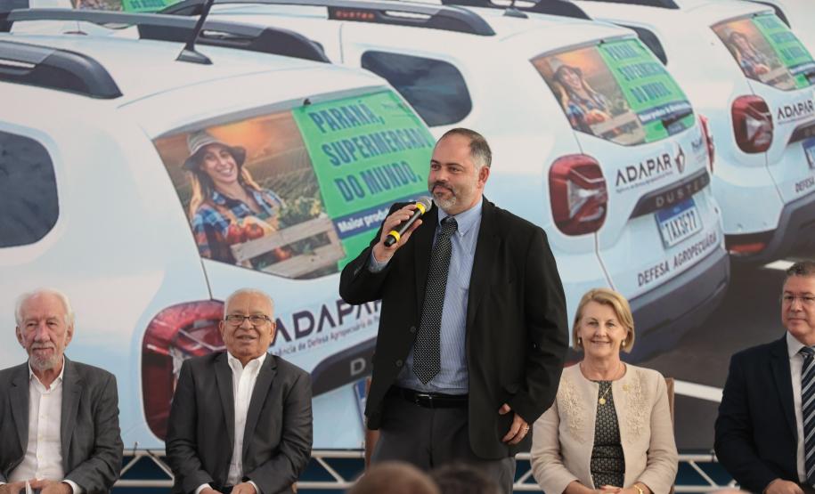 Com investimento de R$ 9 milhões, Estado renova frota da Adapar com 70 veículos novos