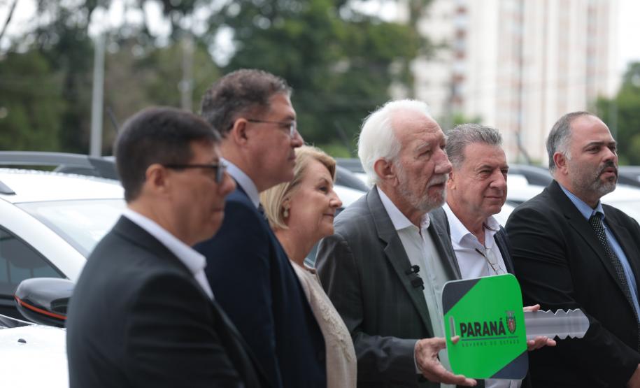 Com investimento de R$ 9 milhões, Estado renova frota da Adapar com 70 veículos novos