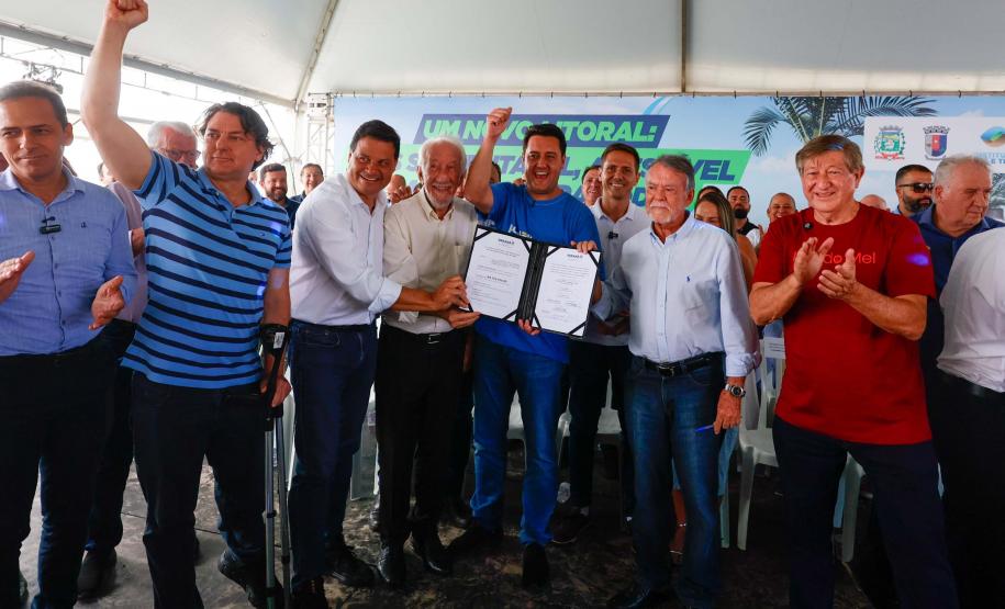 Estado entrega licenças para início das obras de tratamento de esgoto na Ilha do Mel