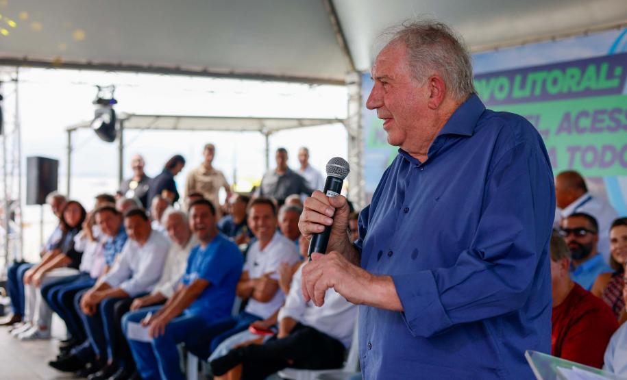 Estado entrega licenças para início das obras de tratamento de esgoto na Ilha do Mel